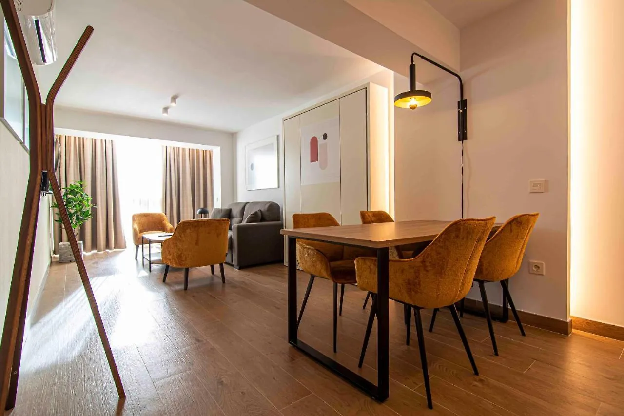 Apartamentos 1 Abril Málaga