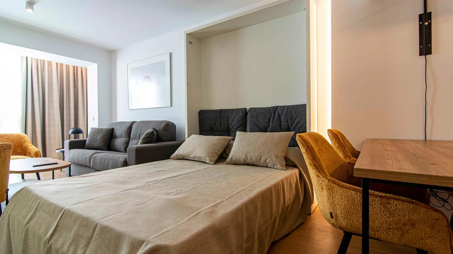 Apartamentos 1 Abril Málaga